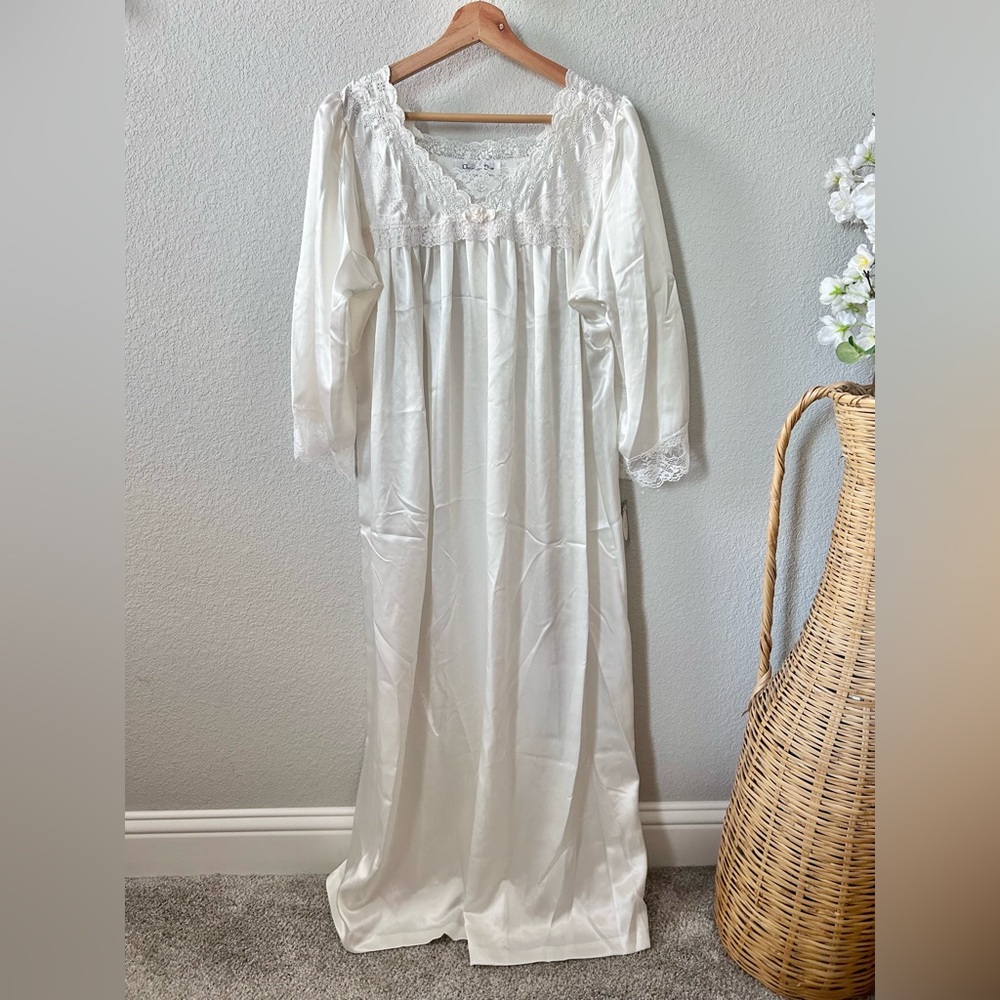 Vintage 80's NWT with defects Christian Dior Vintage Nightgown with Lace Details